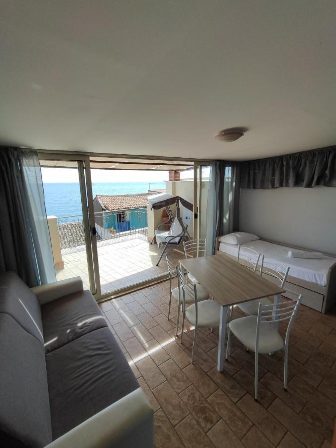 Sicily Travel Apartment'S 4 Giardini Naxos Dış mekan fotoğraf