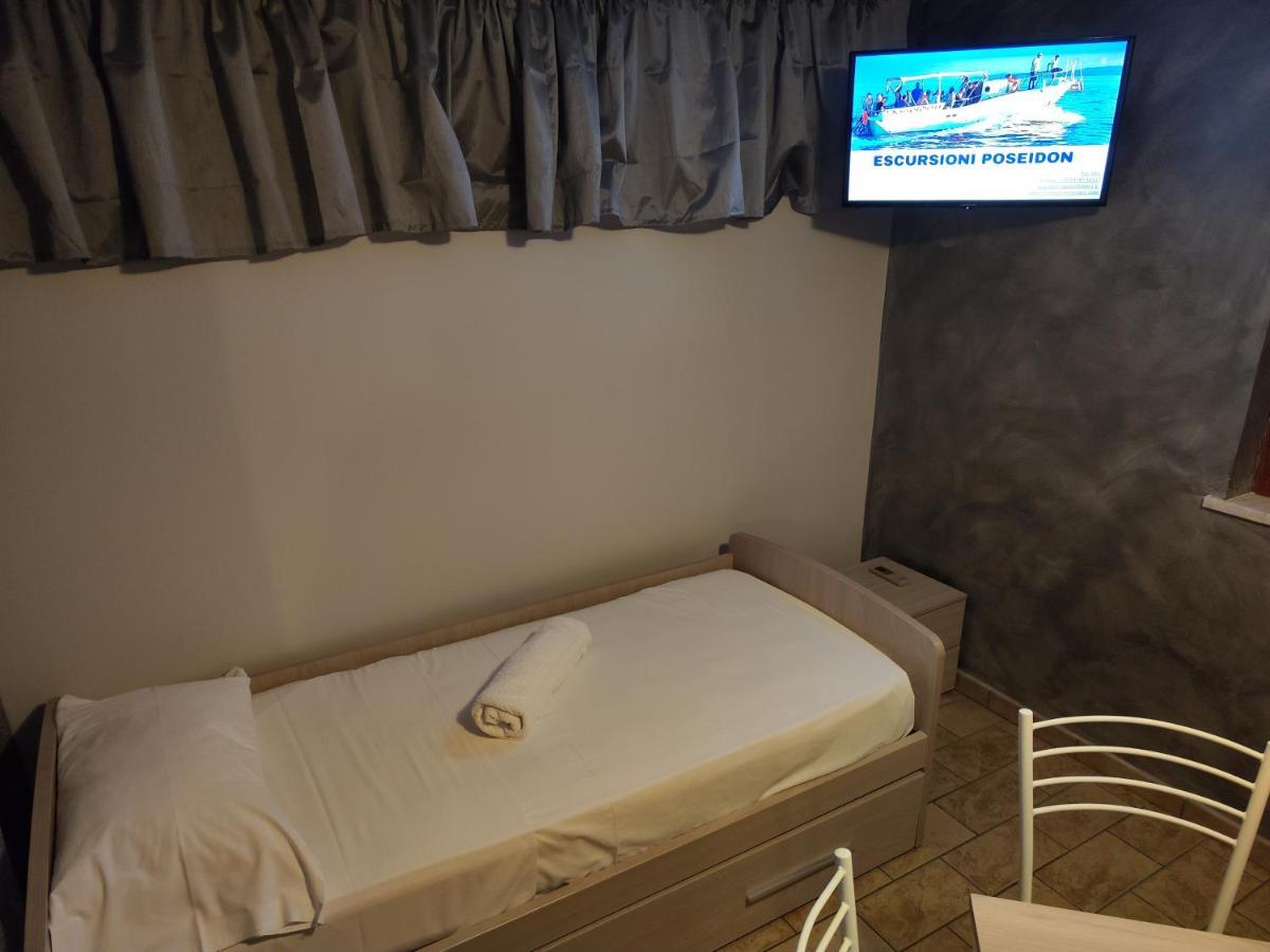 Sicily Travel Apartment'S 4 Giardini Naxos Dış mekan fotoğraf