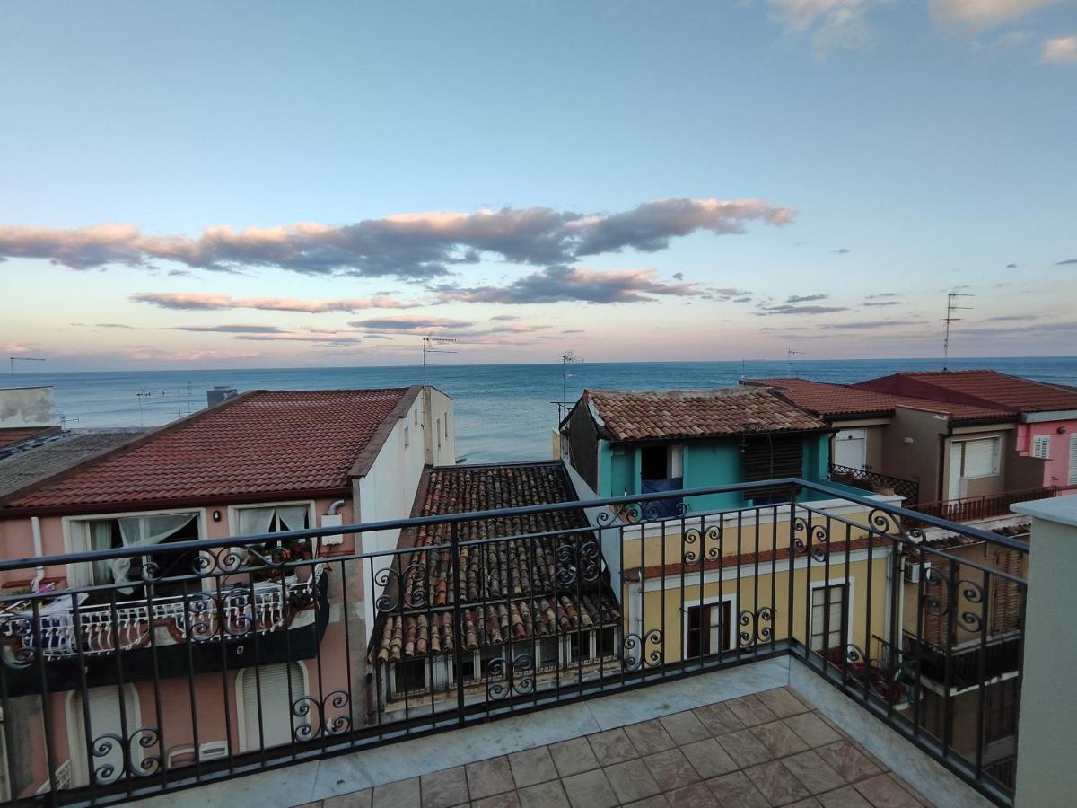 Sicily Travel Apartment'S 4 Giardini Naxos Dış mekan fotoğraf